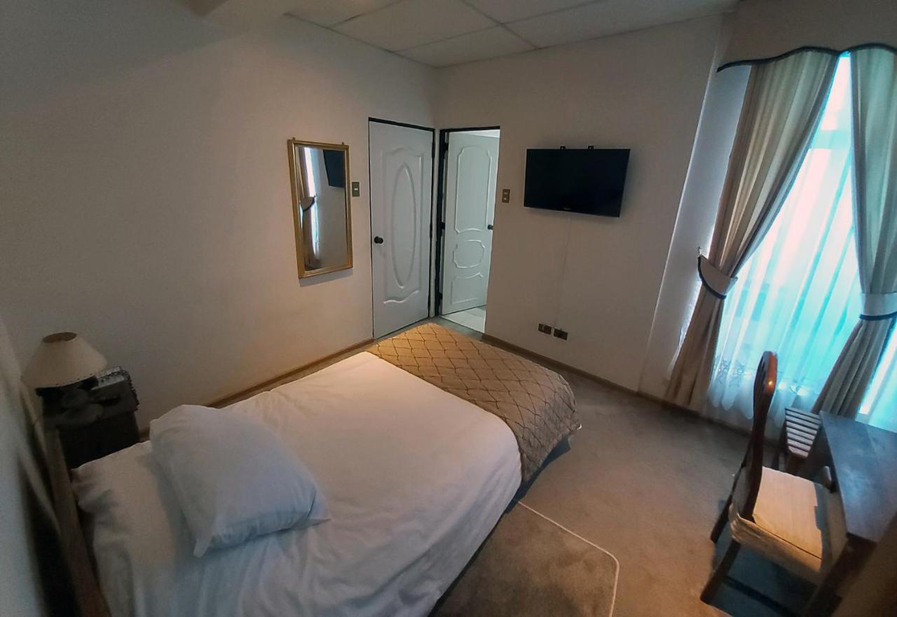 Hotel Esmeralda Кастро Номер фото